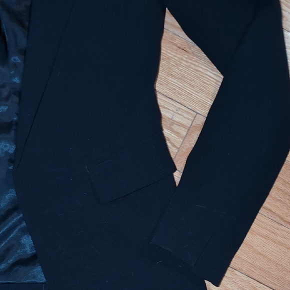 RW&CO. Classic Black Women's Blazer - Picture 4 of 6